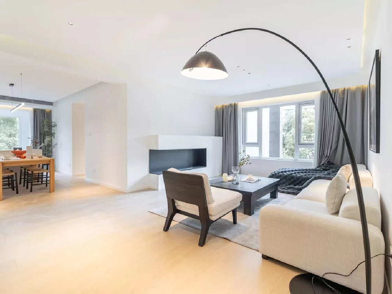 Royal Garden - Image 4