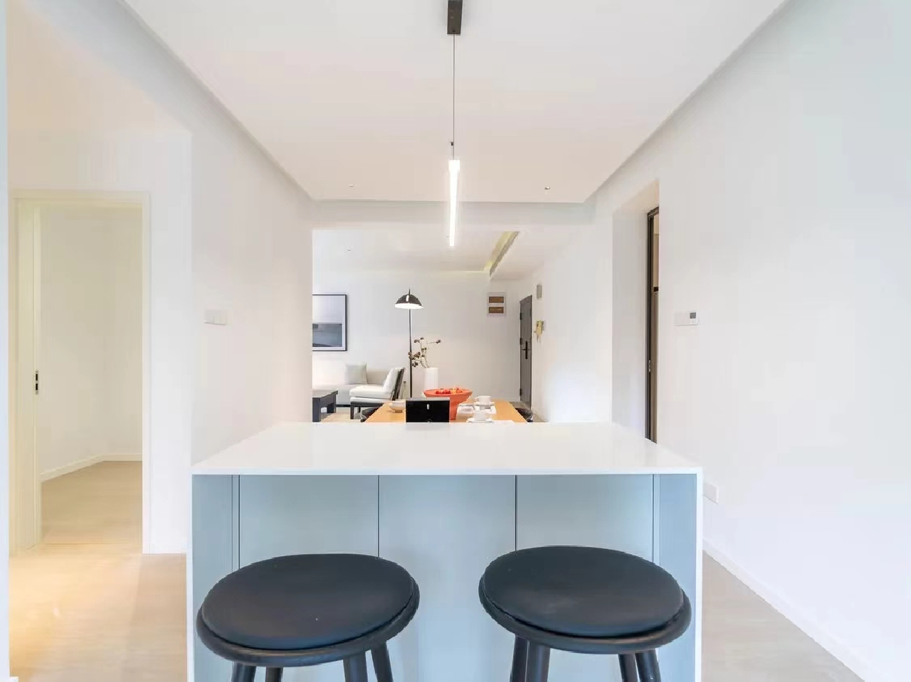 Royal Garden - Image 9