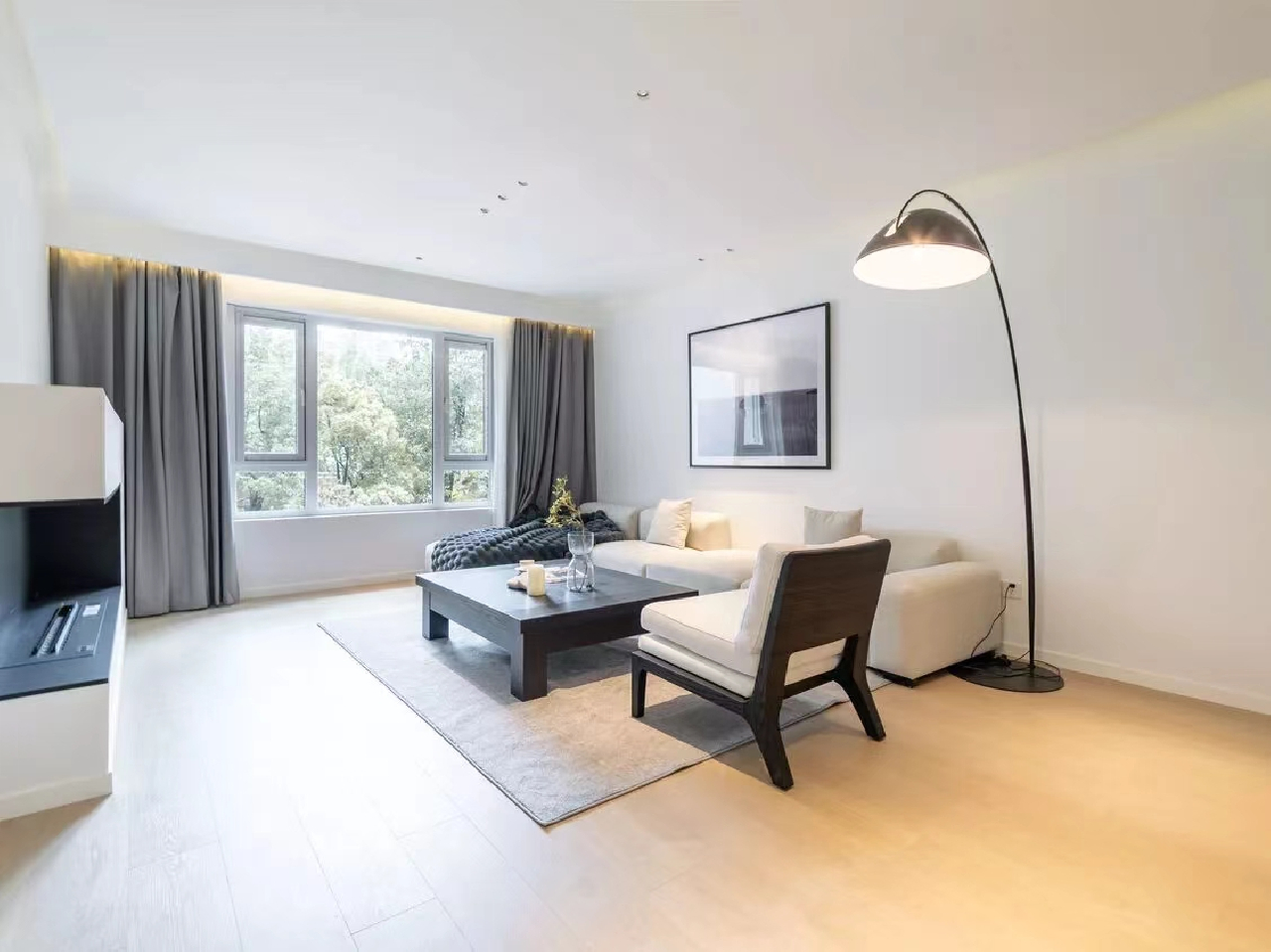 Royal Garden - Image 6