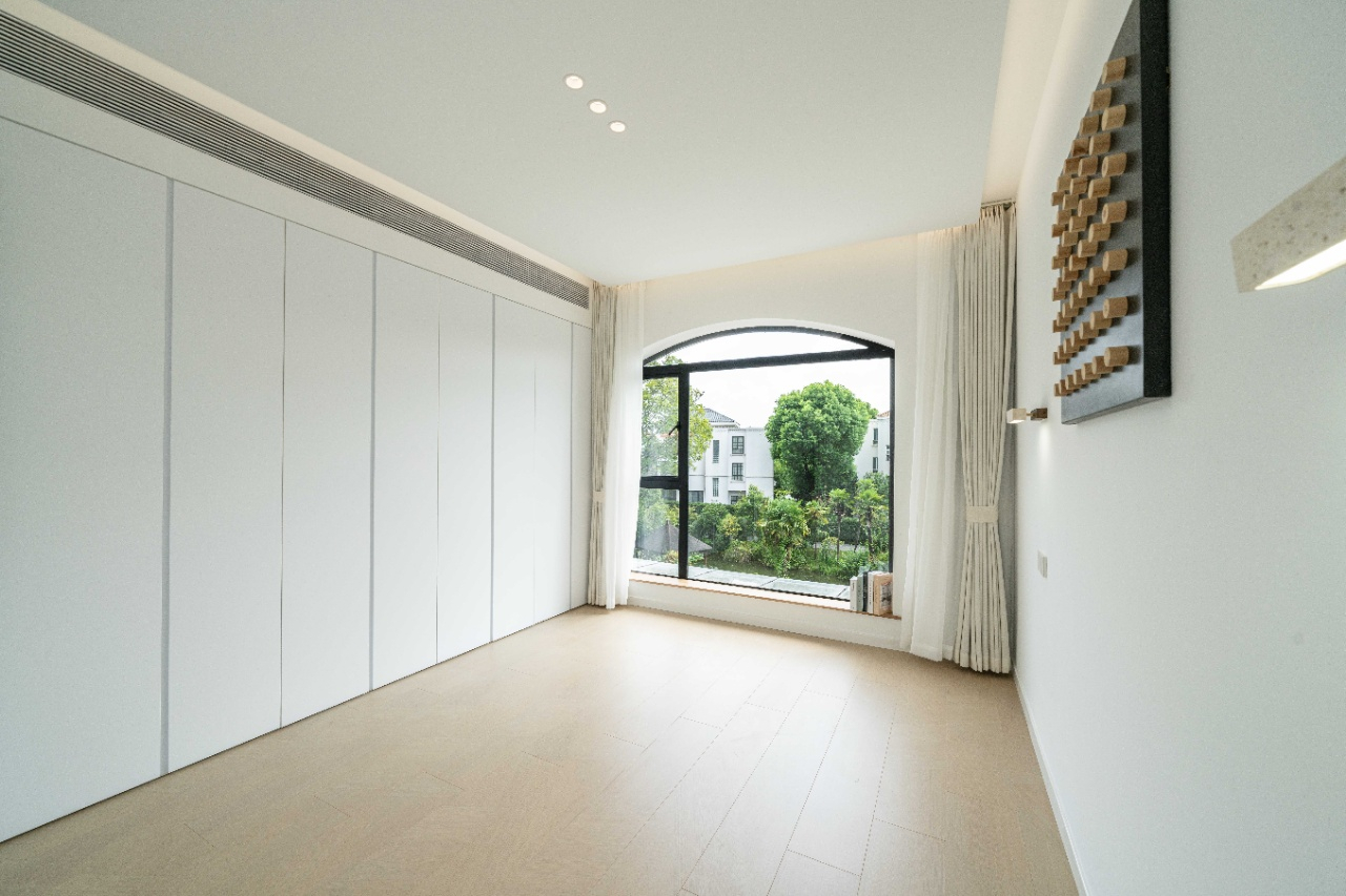 Forest Riviera - Image 7