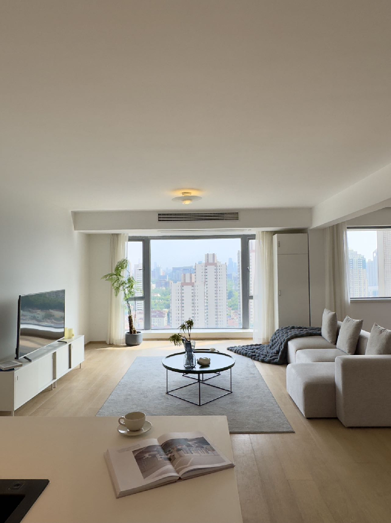 The Summit - Image 3