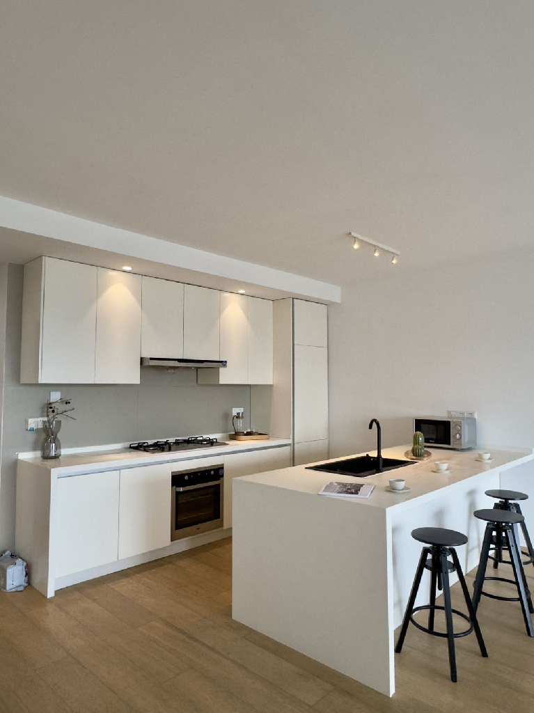 The Summit - Image 7