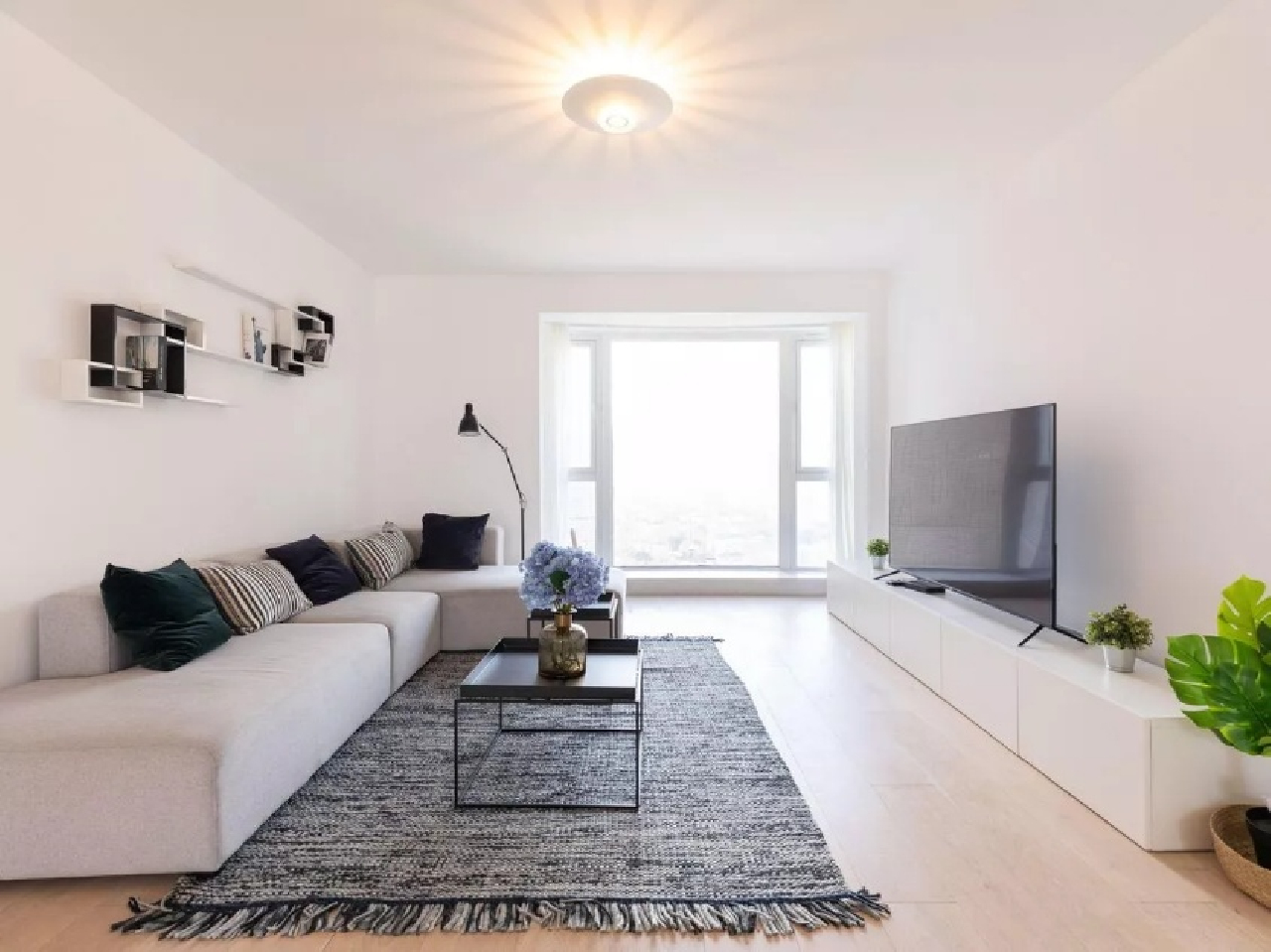 The Summit - Image 2