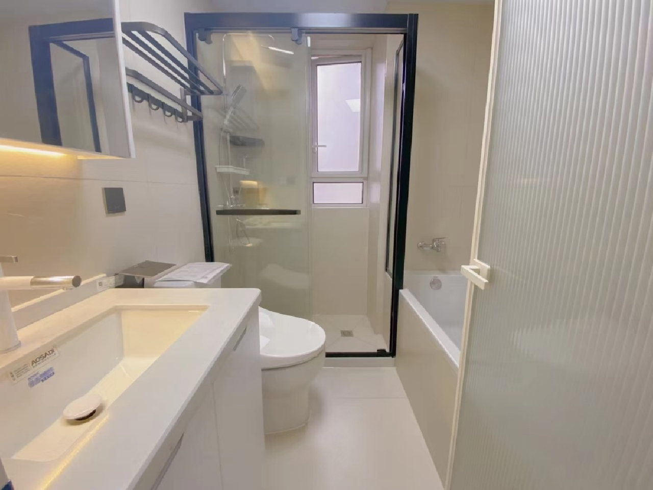 Oasis Riviera - Image 8