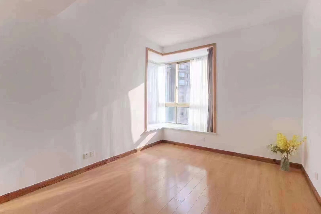 Royal Garden - Image 8