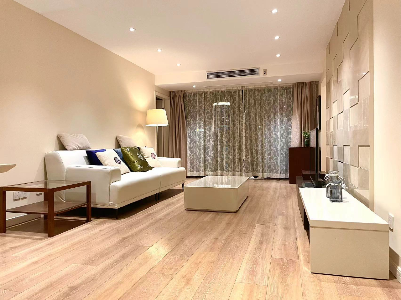 The Courtyard - Image 2