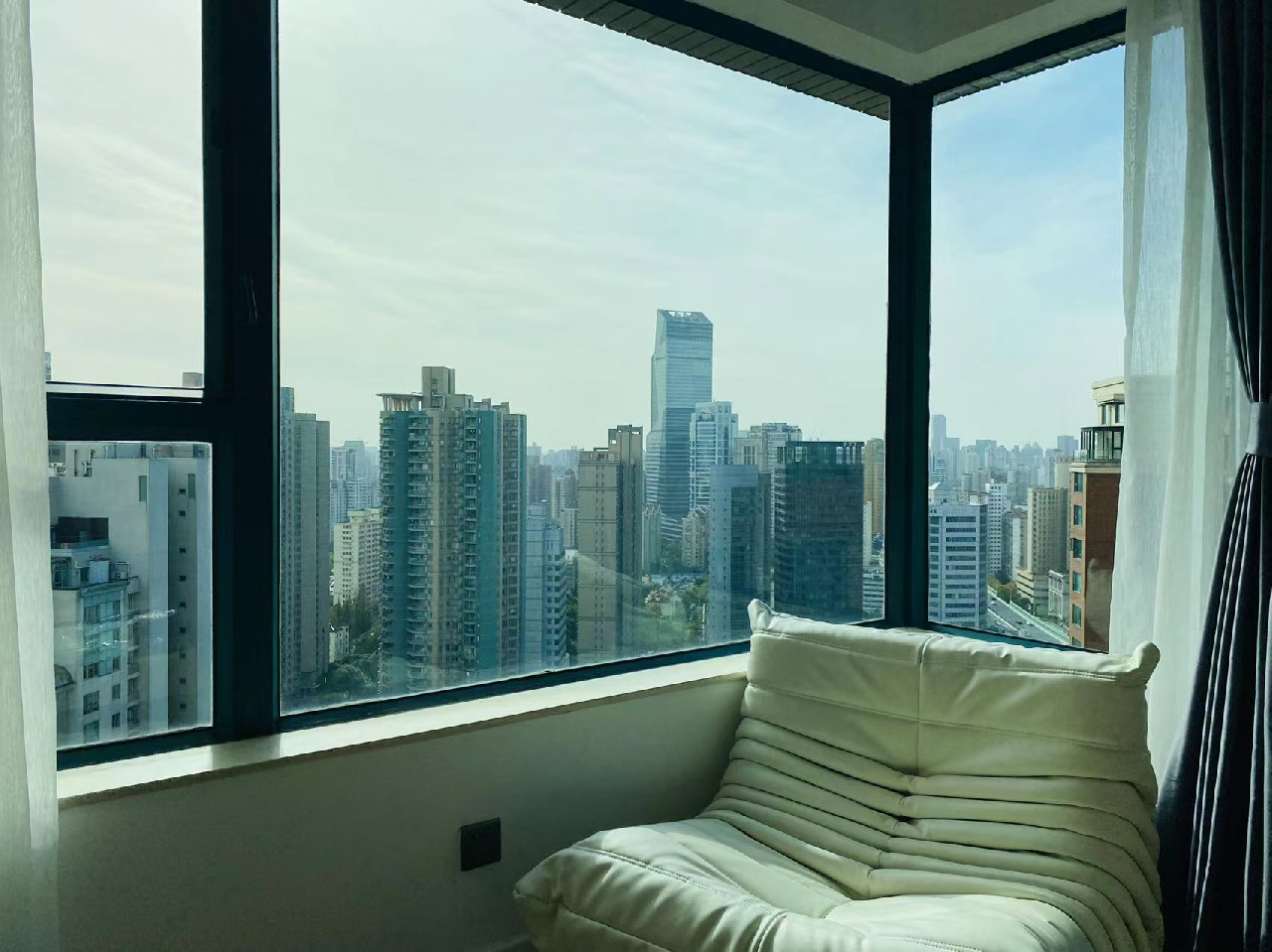 The Courtyard - Image 9