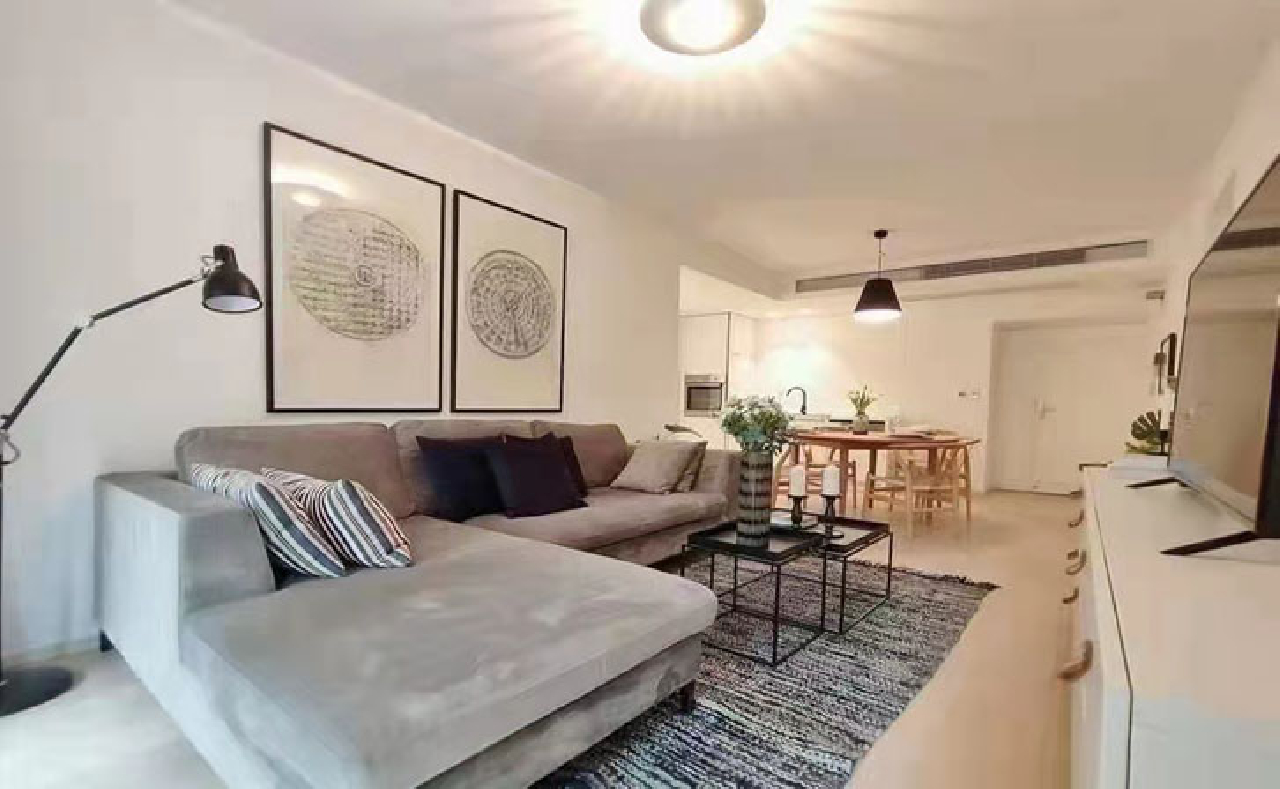 The Courtyard - Image 4