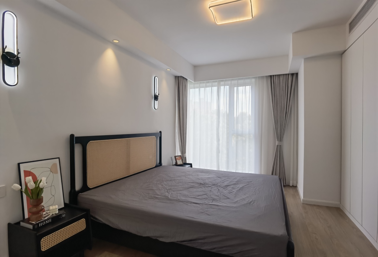 Oasis Riviera - Image 4