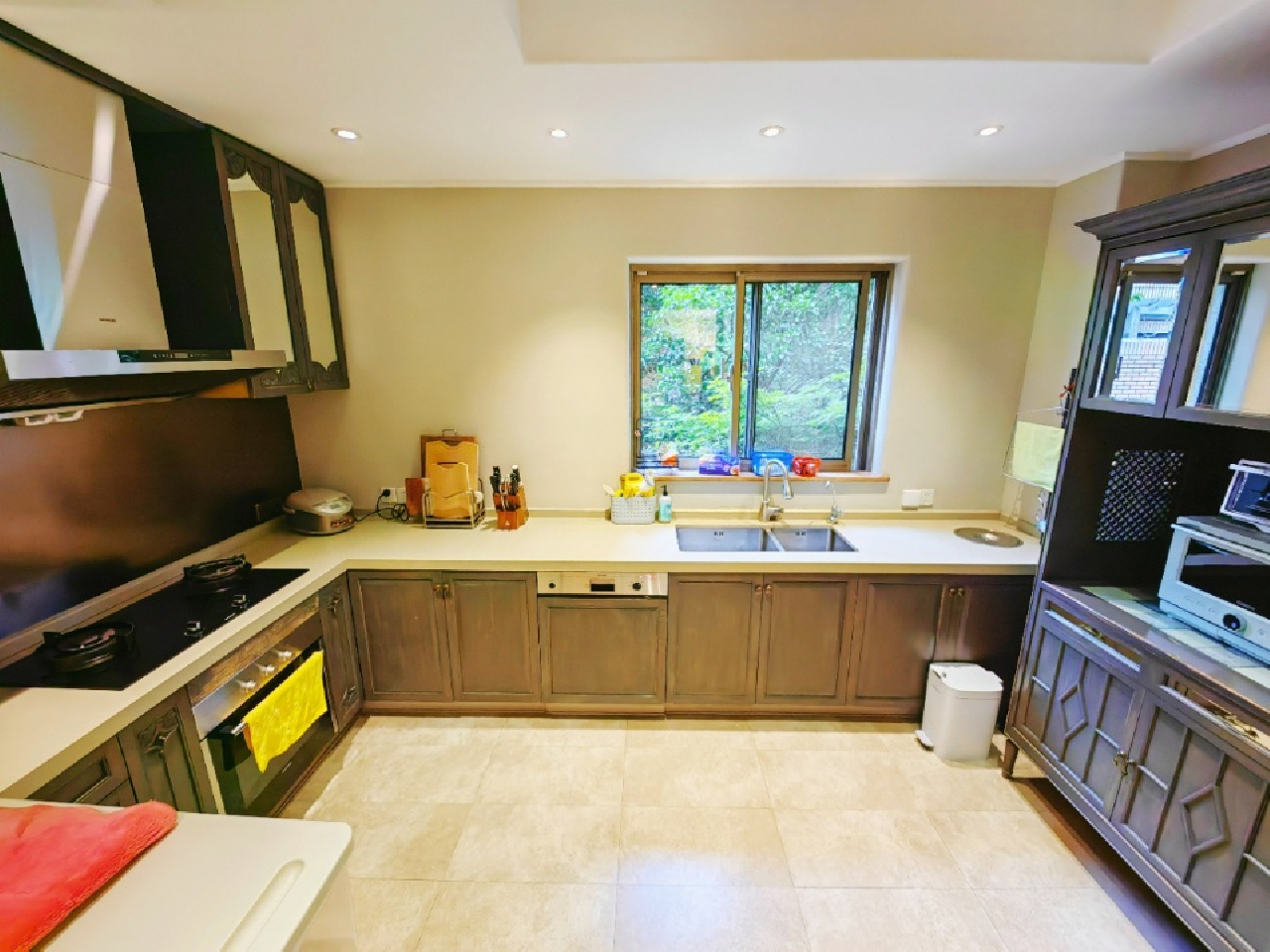 Contemporary Spirits Villas - Image 2