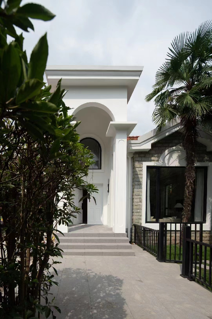 Shanghai Age-Risen Villa - Image 2