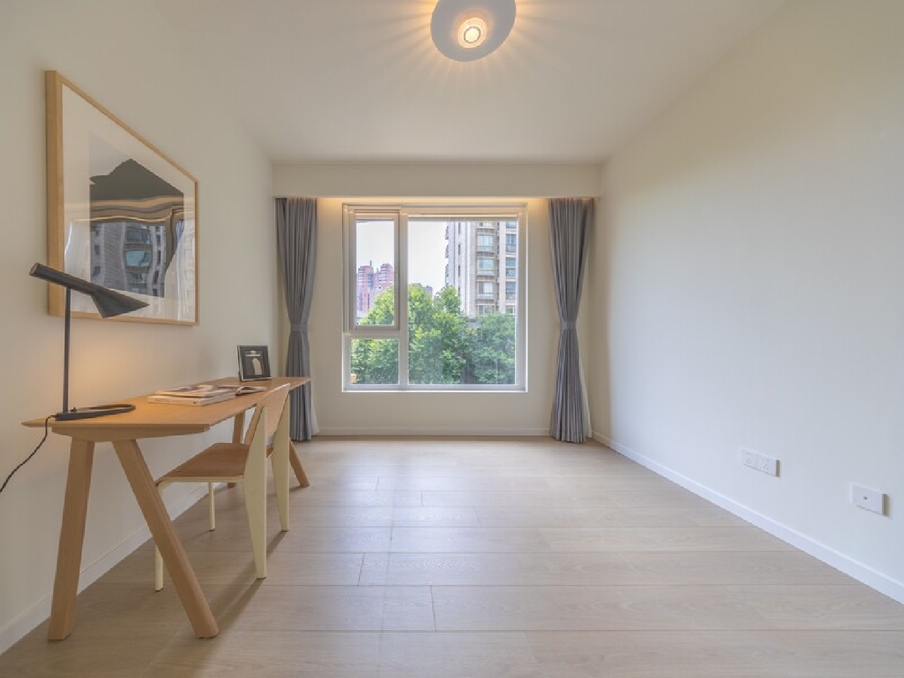 Royal Garden - Image 8