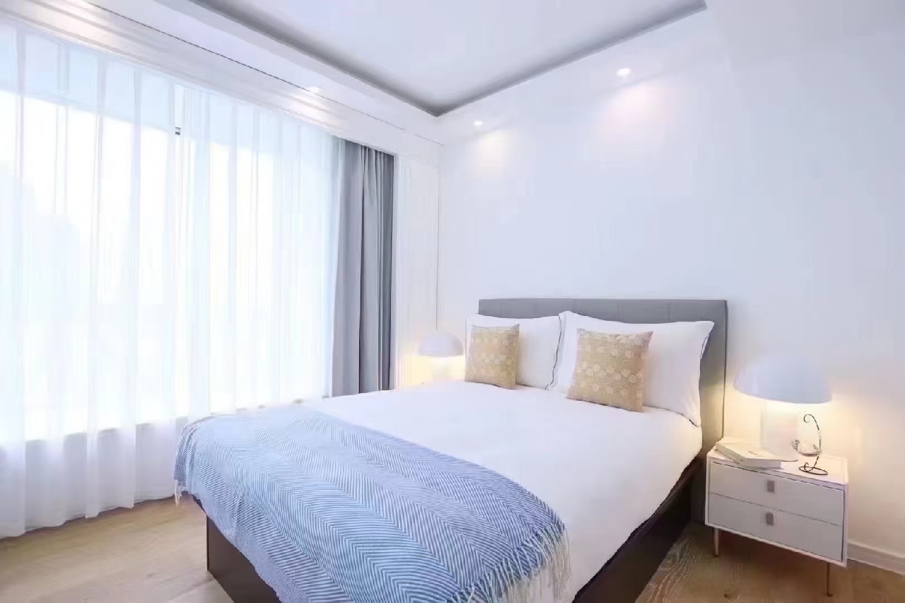 Royal Garden - Image 8