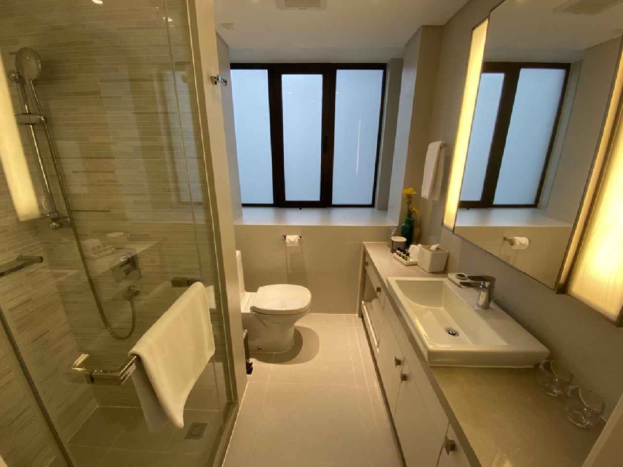 Lanson Place Luwan Serviced Apartment - Image 9