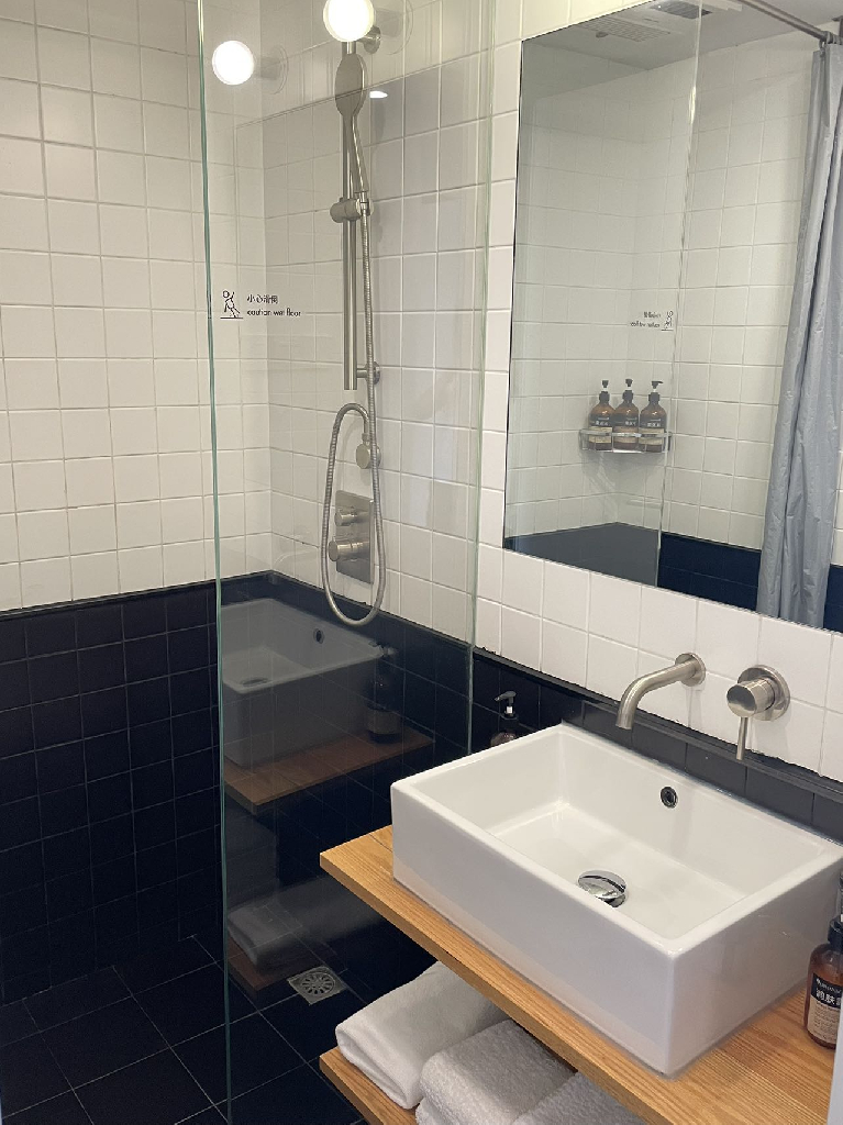 Base Living--Xintiandi Serviced Apartment - Image 7