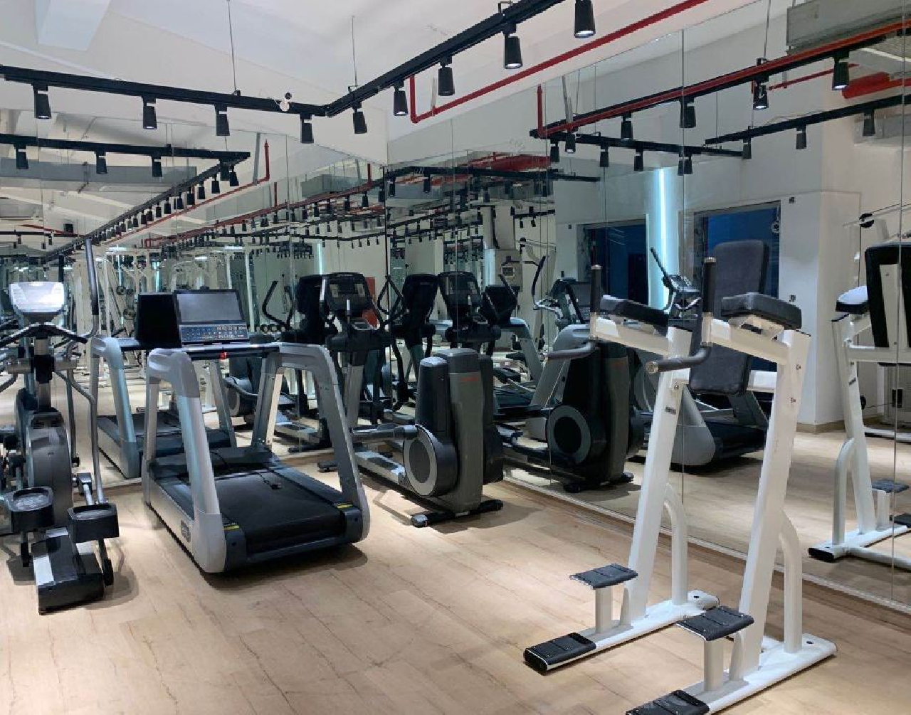 Base Living-Binjiang  Serviced Apartment - Image 10