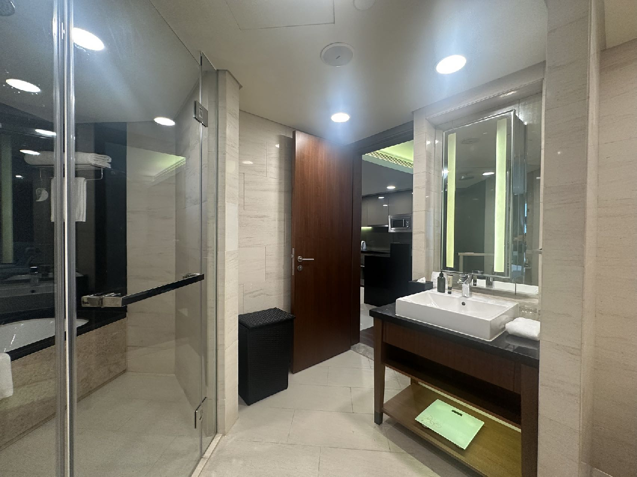 Ascott Huai Hai Road Serviced Apartment - Image 7