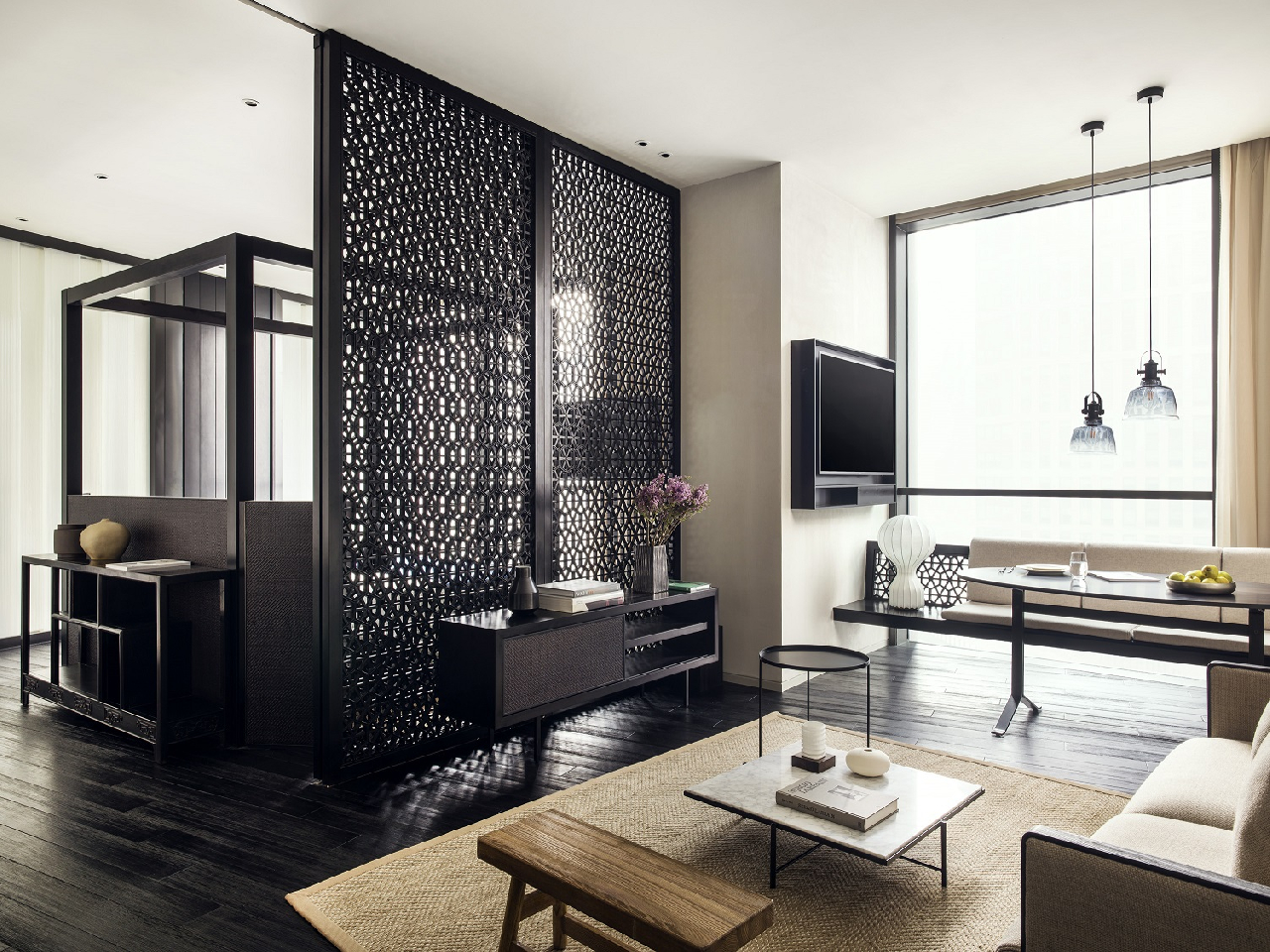 The Middle House Serviced Apartment - Image 2