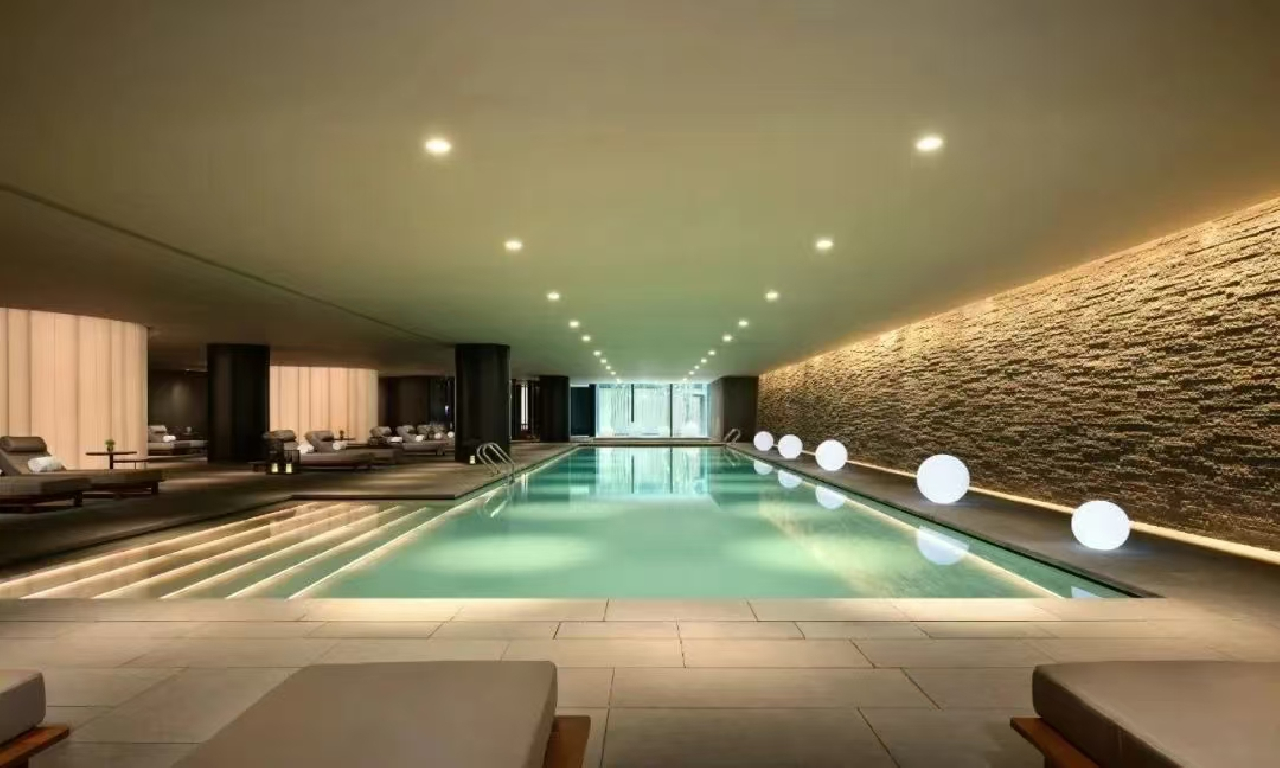 The Middle House Serviced Apartment - Image 7