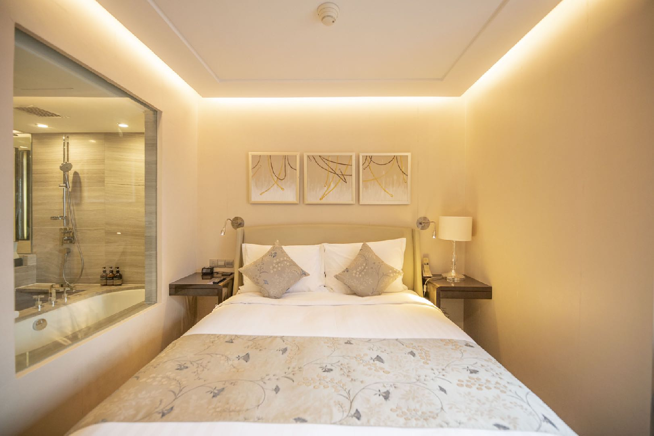 The One Executive Suites Shanghai Serviced Apartment - Image 5