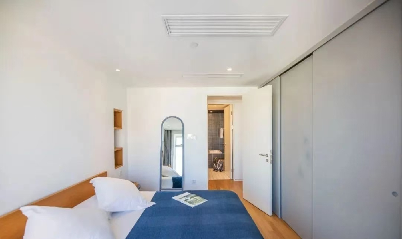 Base LIVING-SUHE Serviced Apartment   - Image 4