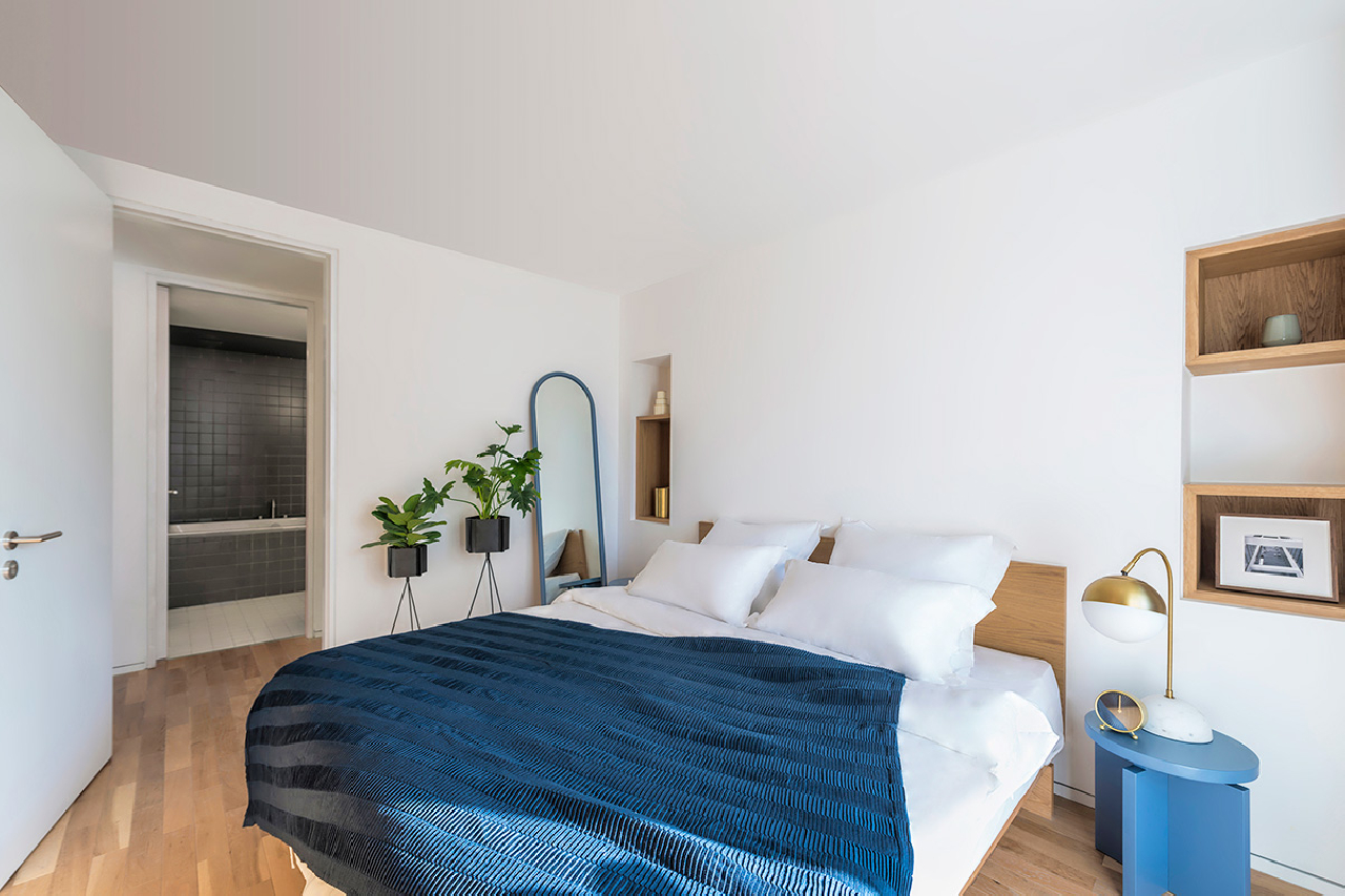 Base LIVING-SUHE Serviced Apartment   - Image 5