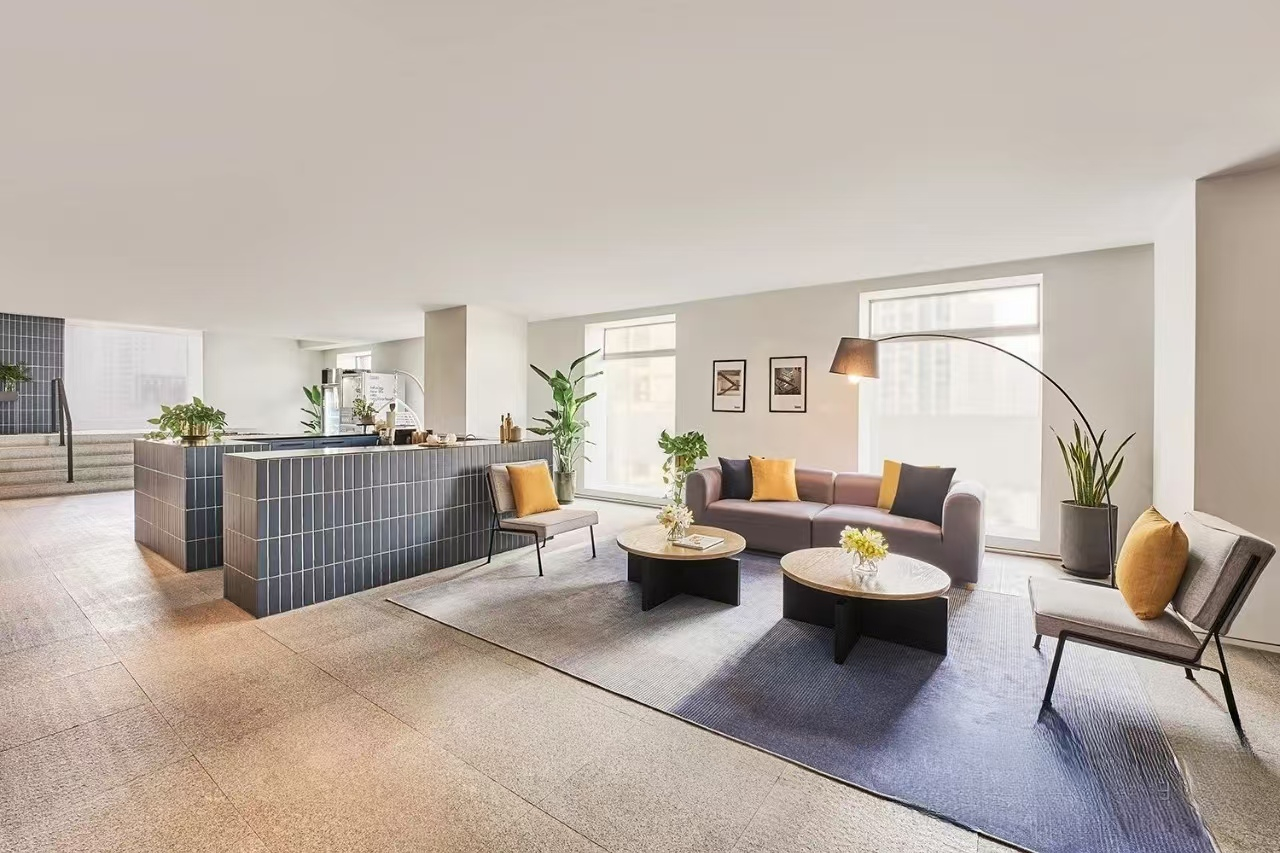 Base LIVING-SUHE Serviced Apartment   - Image 8