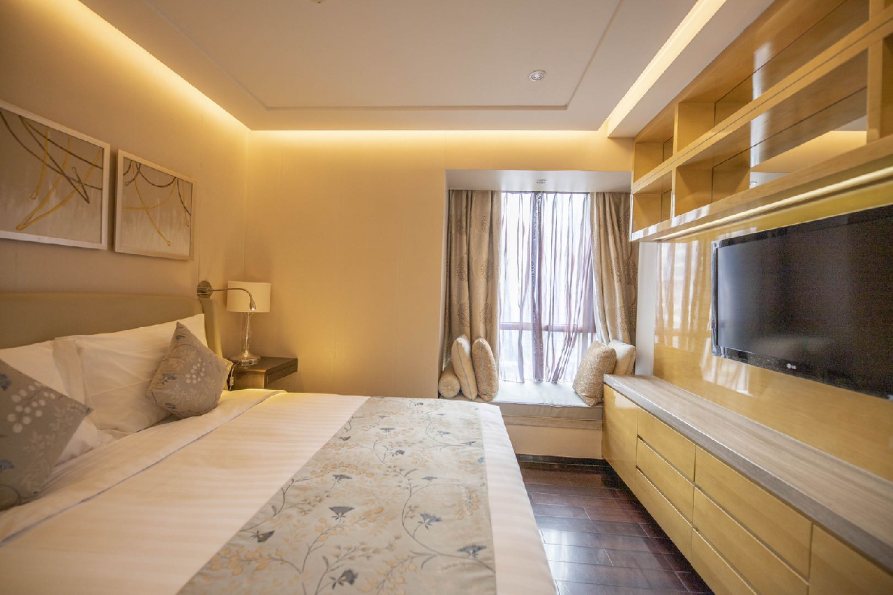 The One Executive Suites Shanghai Serviced Apartment - Image 6