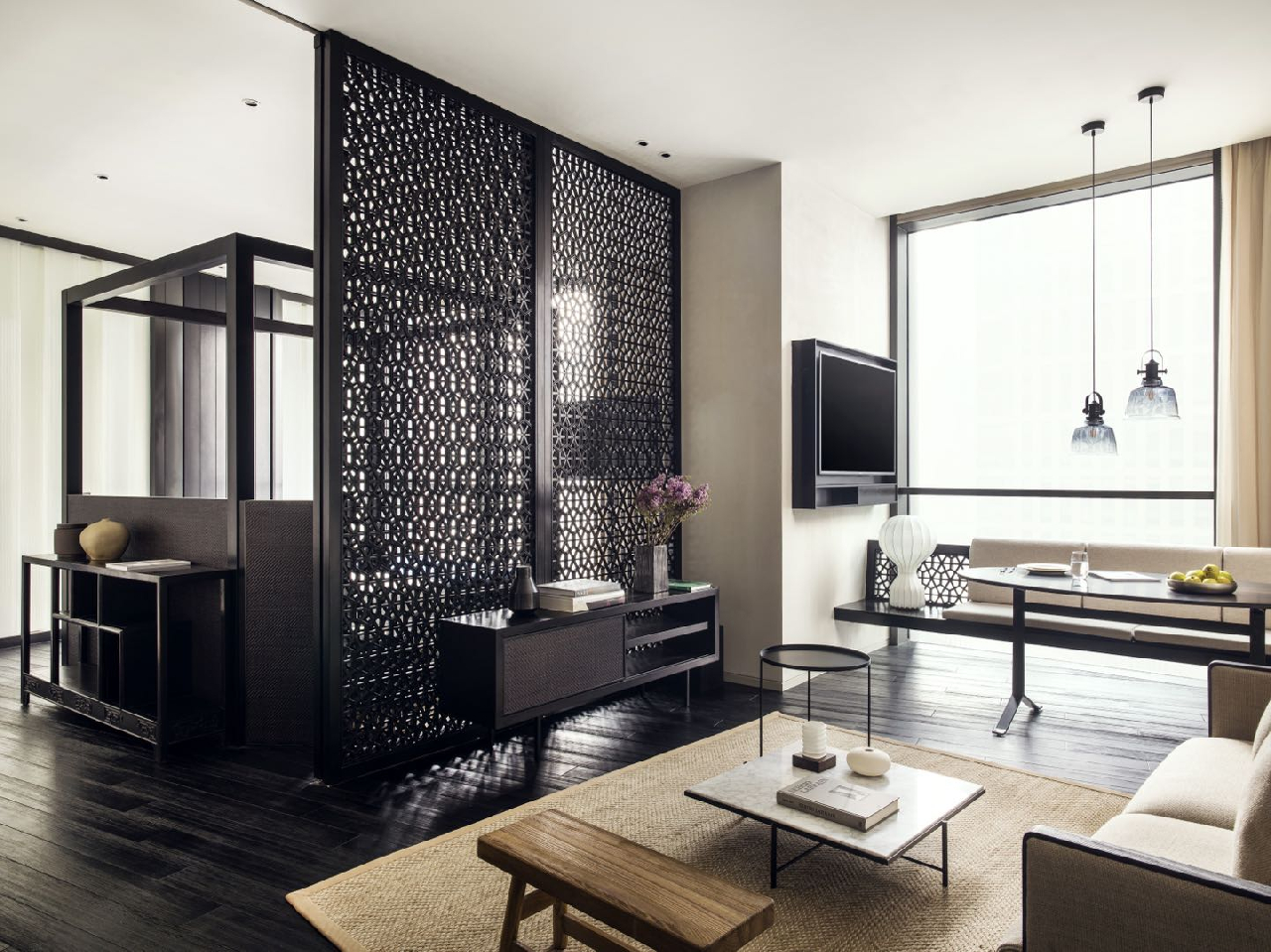 The Middle House Serviced Apartment - Image 2