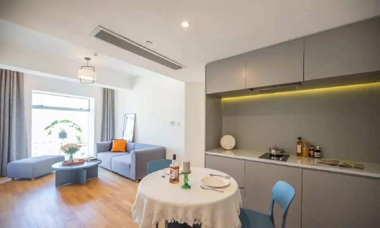 Base LIVING-SUHE Serviced Apartment   - Image 5