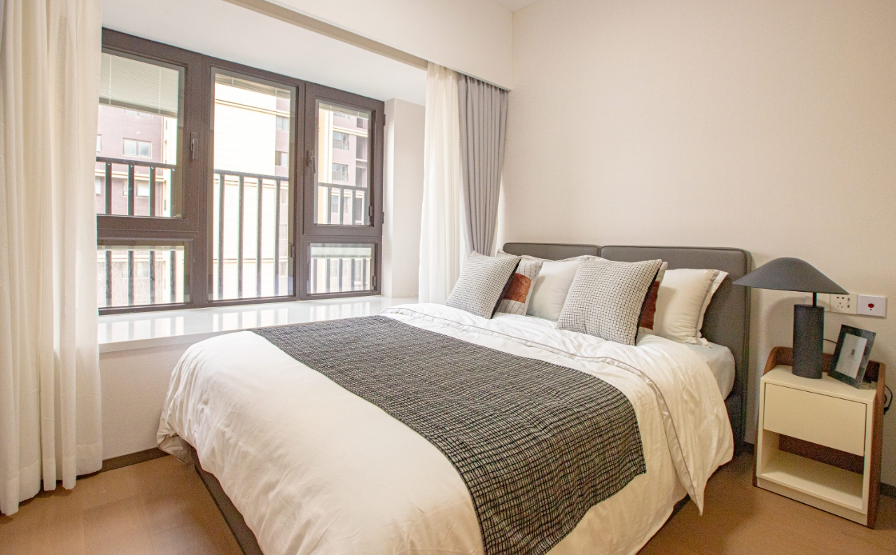 Cresher Executive Apartment - Image 2