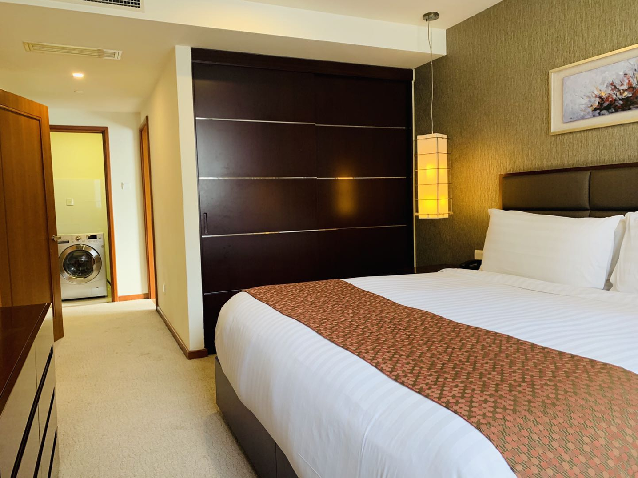 Oakwood Residence Shanghai - Image 5