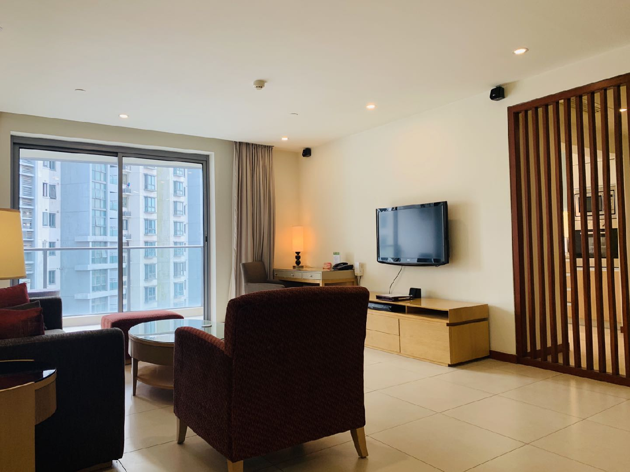 Oakwood Residence Shanghai - Image 2