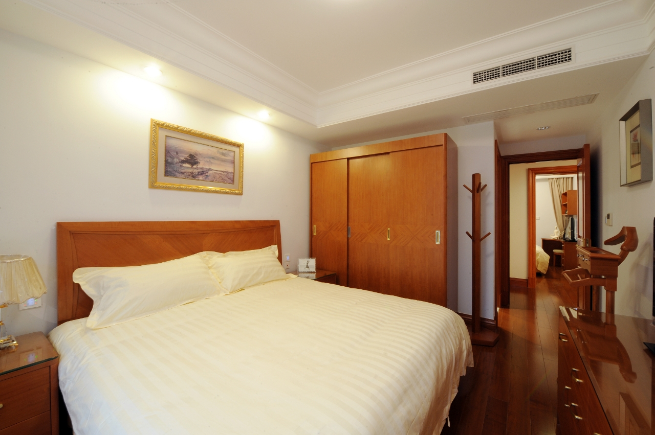 Xuhui Garden Serviced Apartment - Image 4