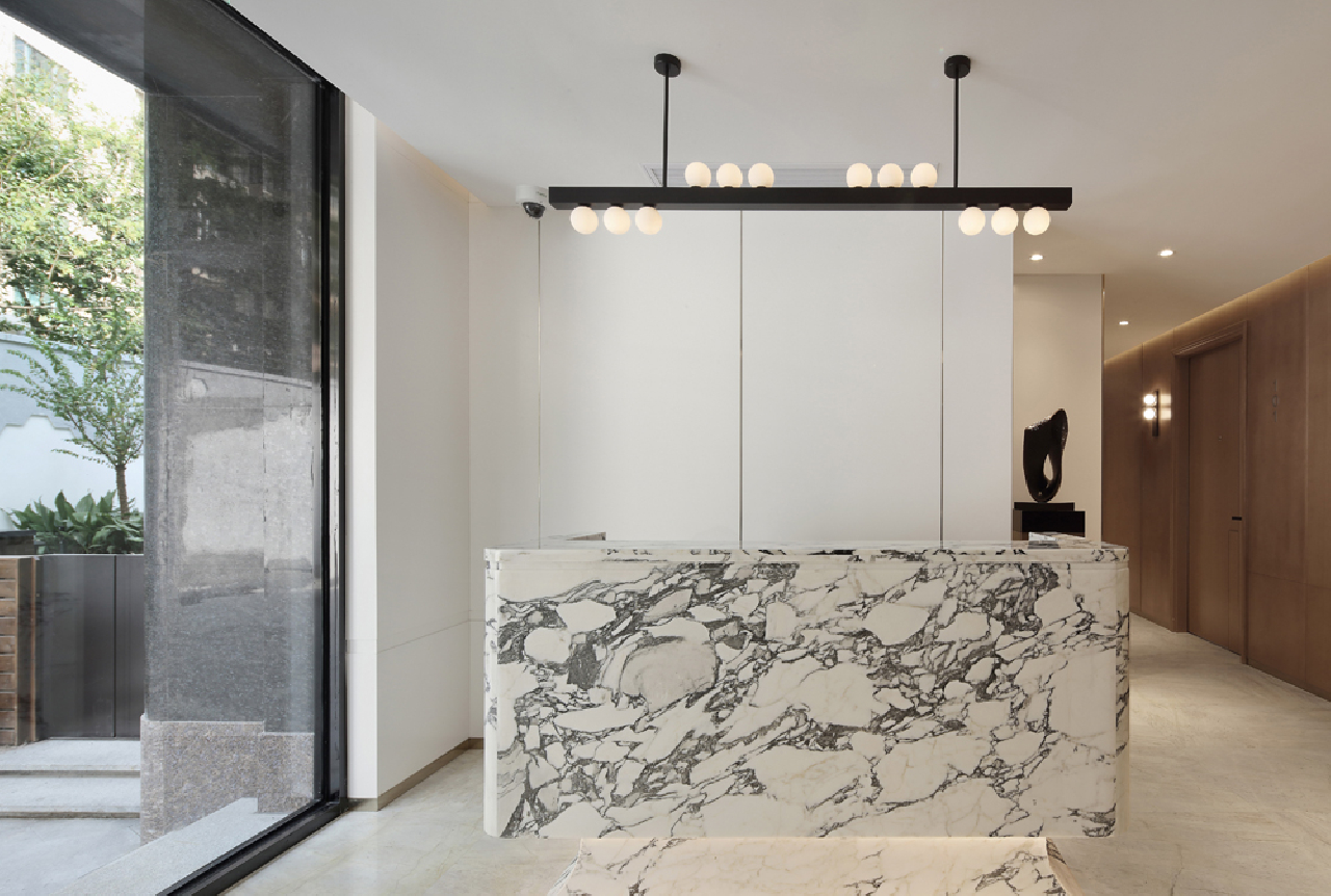 KYMS Living Apartment - Image 7