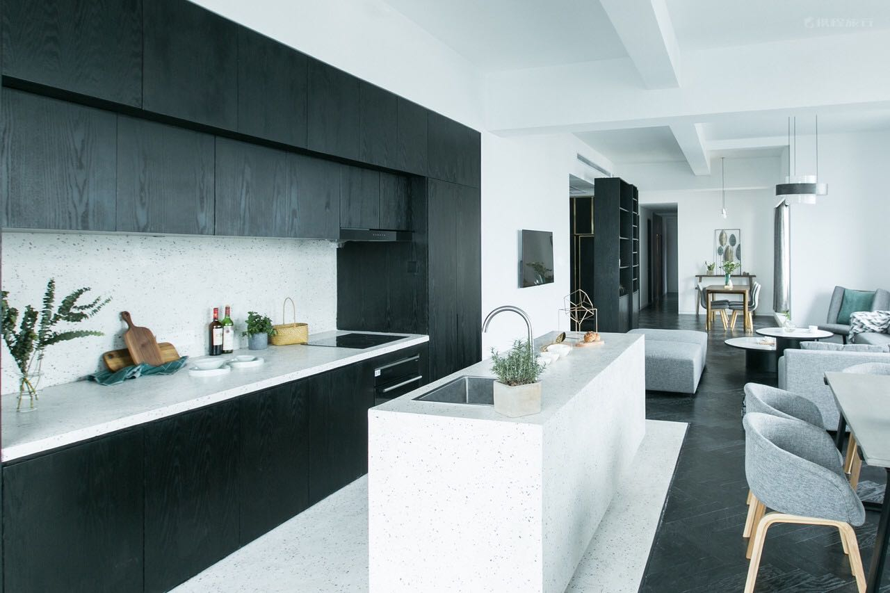 Base-PuSan Serviced Apartment - Image 3