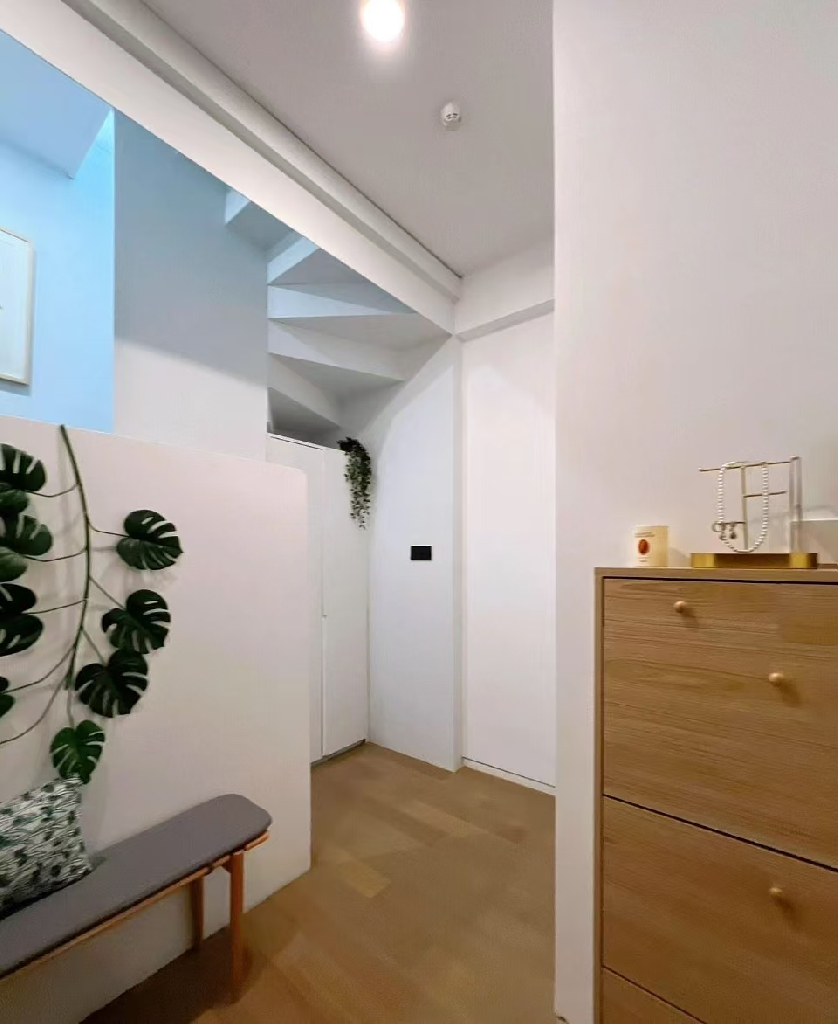 Base-PuSan Serviced Apartment - Image 4