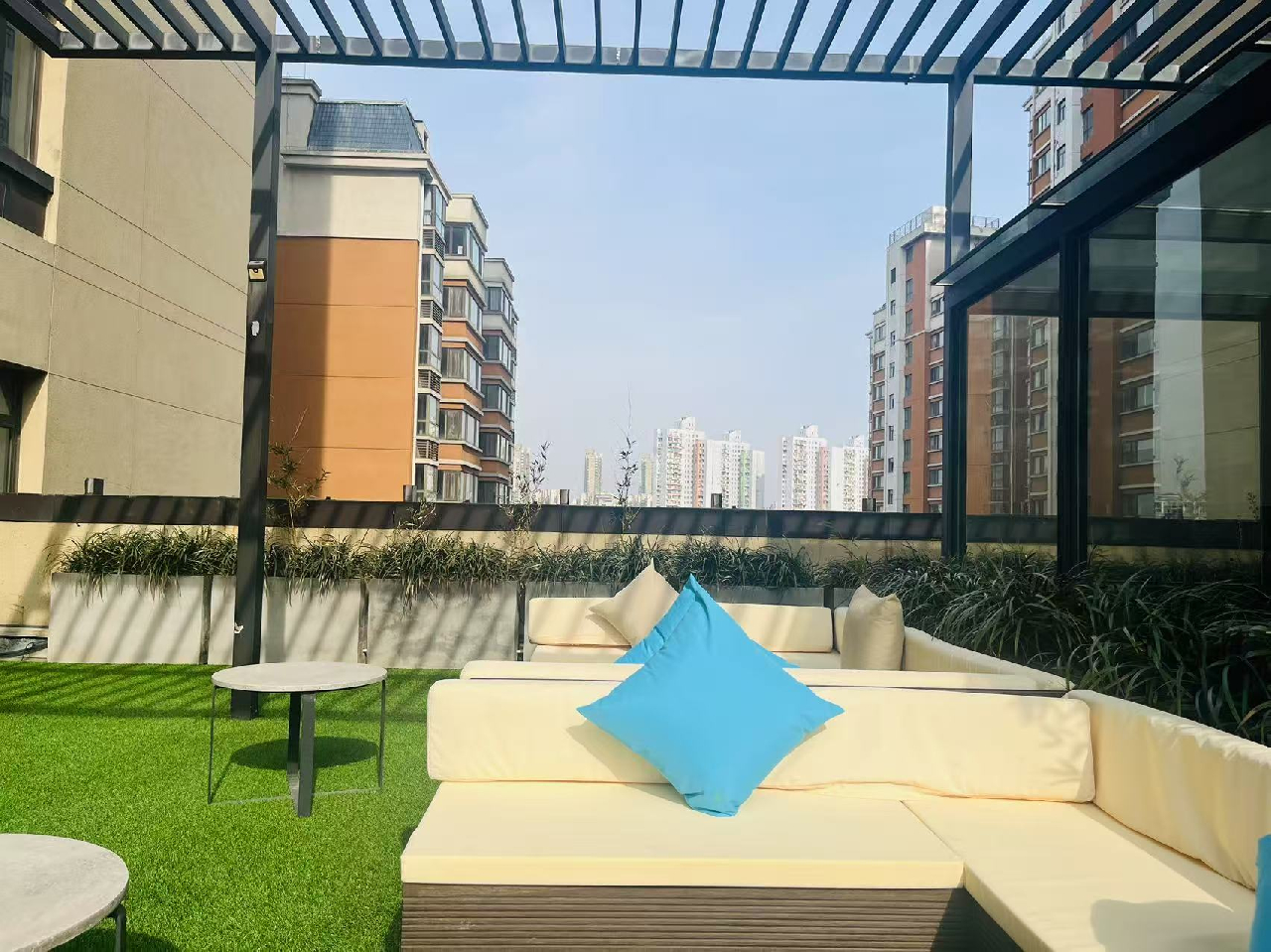 Base-PuSan Serviced Apartment - Image 8