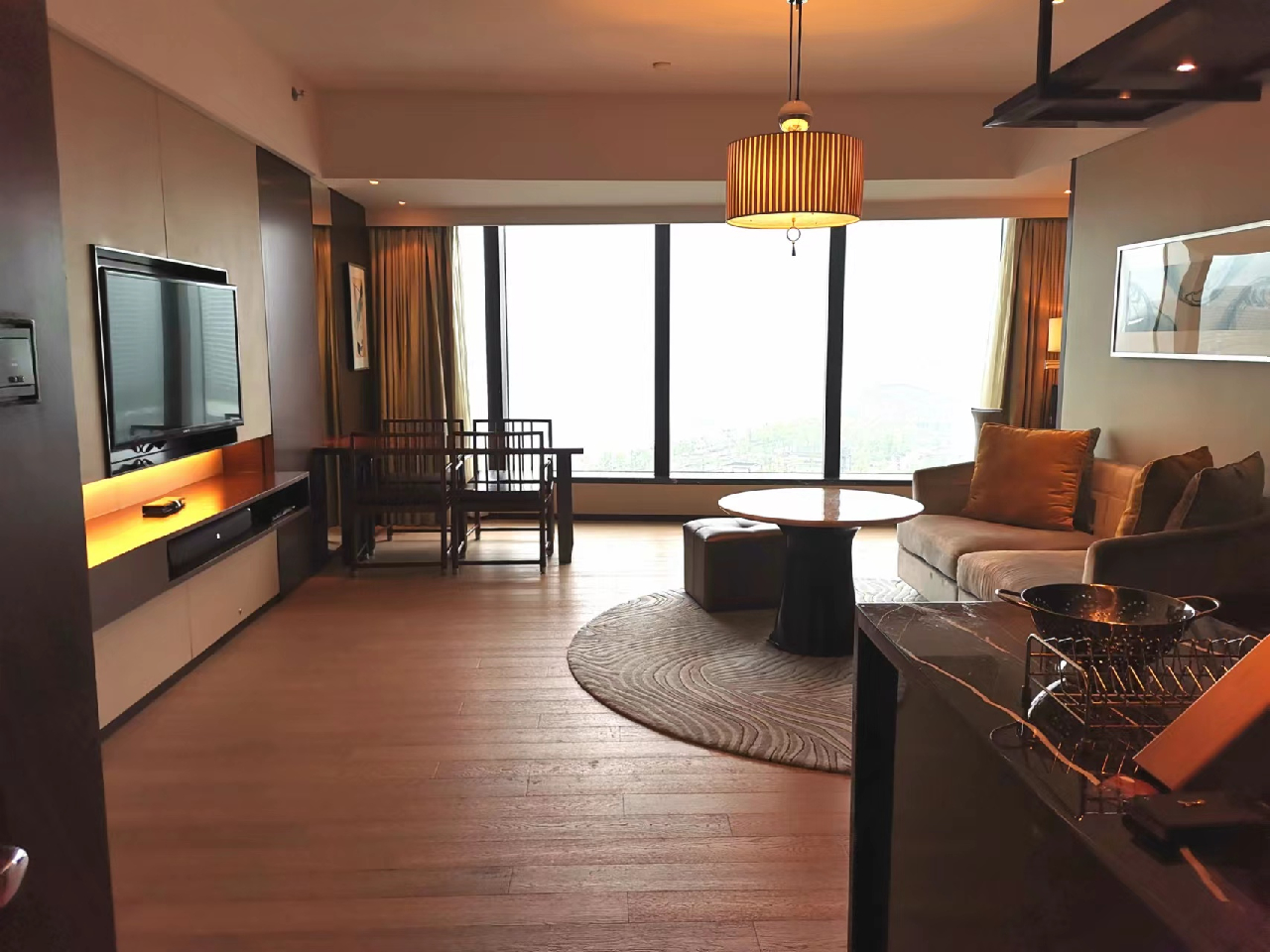 Mandarin Oriental Pudong Shanghai Executive Apartments - Image 4