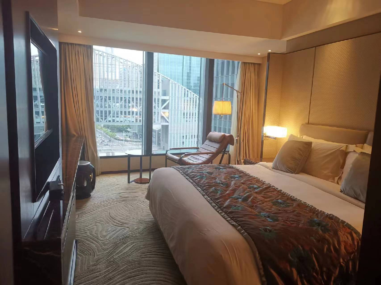 Mandarin Oriental Pudong Shanghai Executive Apartments - Image 4