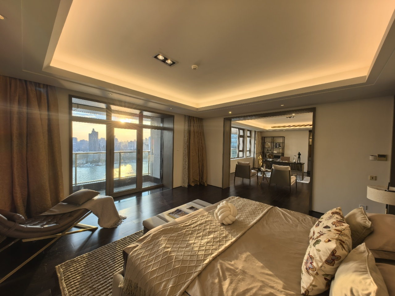 Tomson Riviera Serviced Apartment - Image 3