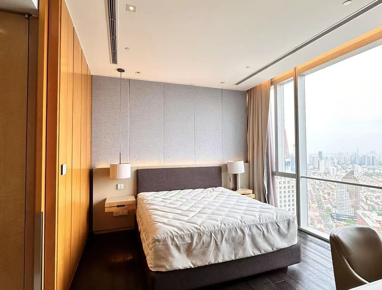 Regent Residences  Serviced Apartment - Image 7
