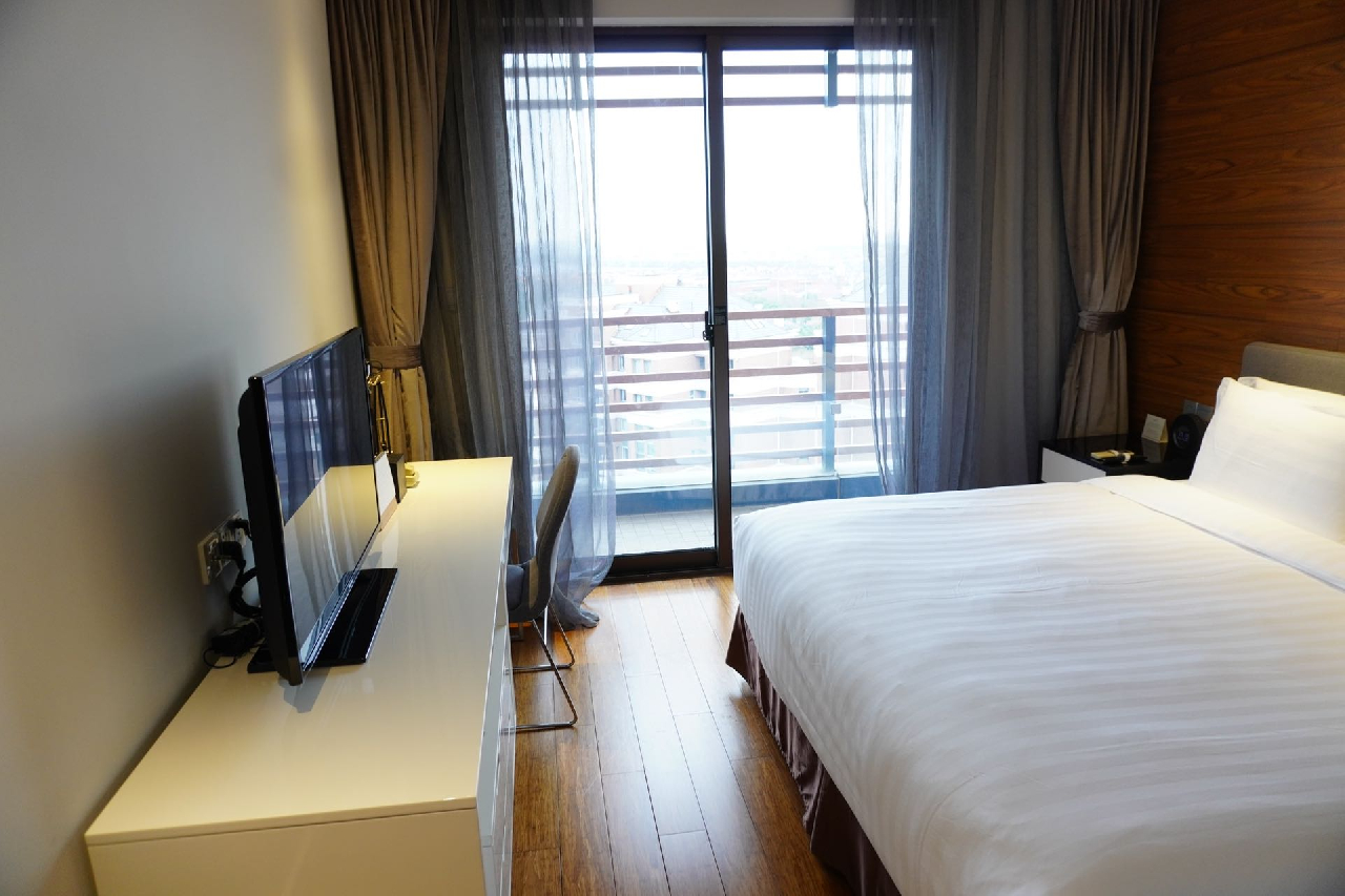 Green Court Premier Serviced Apartment - Image 4