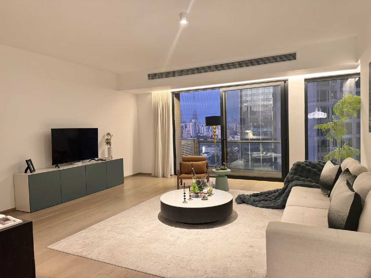 Chevalier Place - Image 5