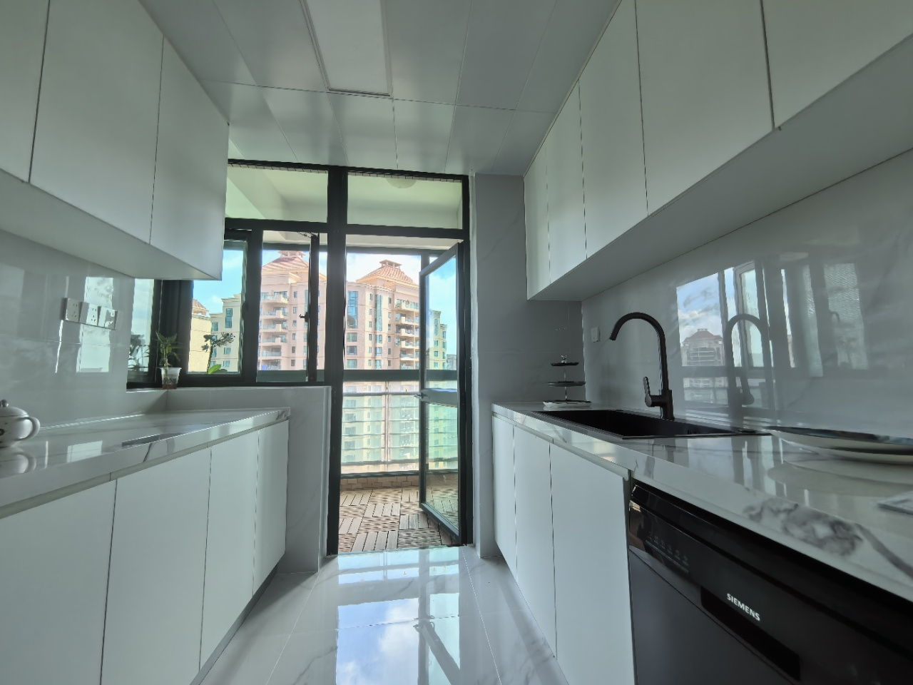 Yanlord Riverside Garden  - Image 10