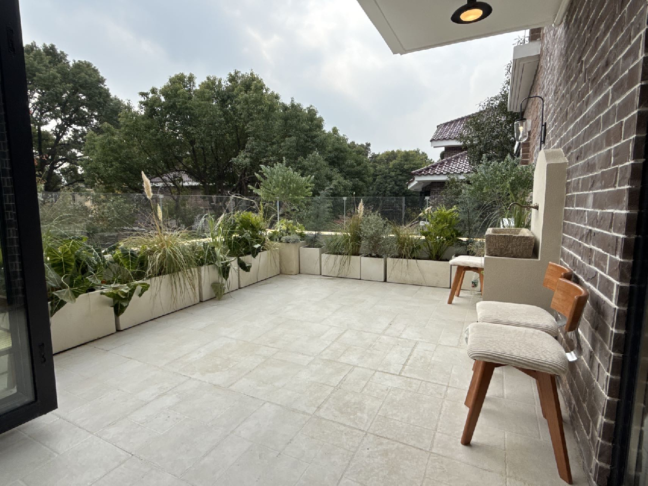 China Garden - Image 15