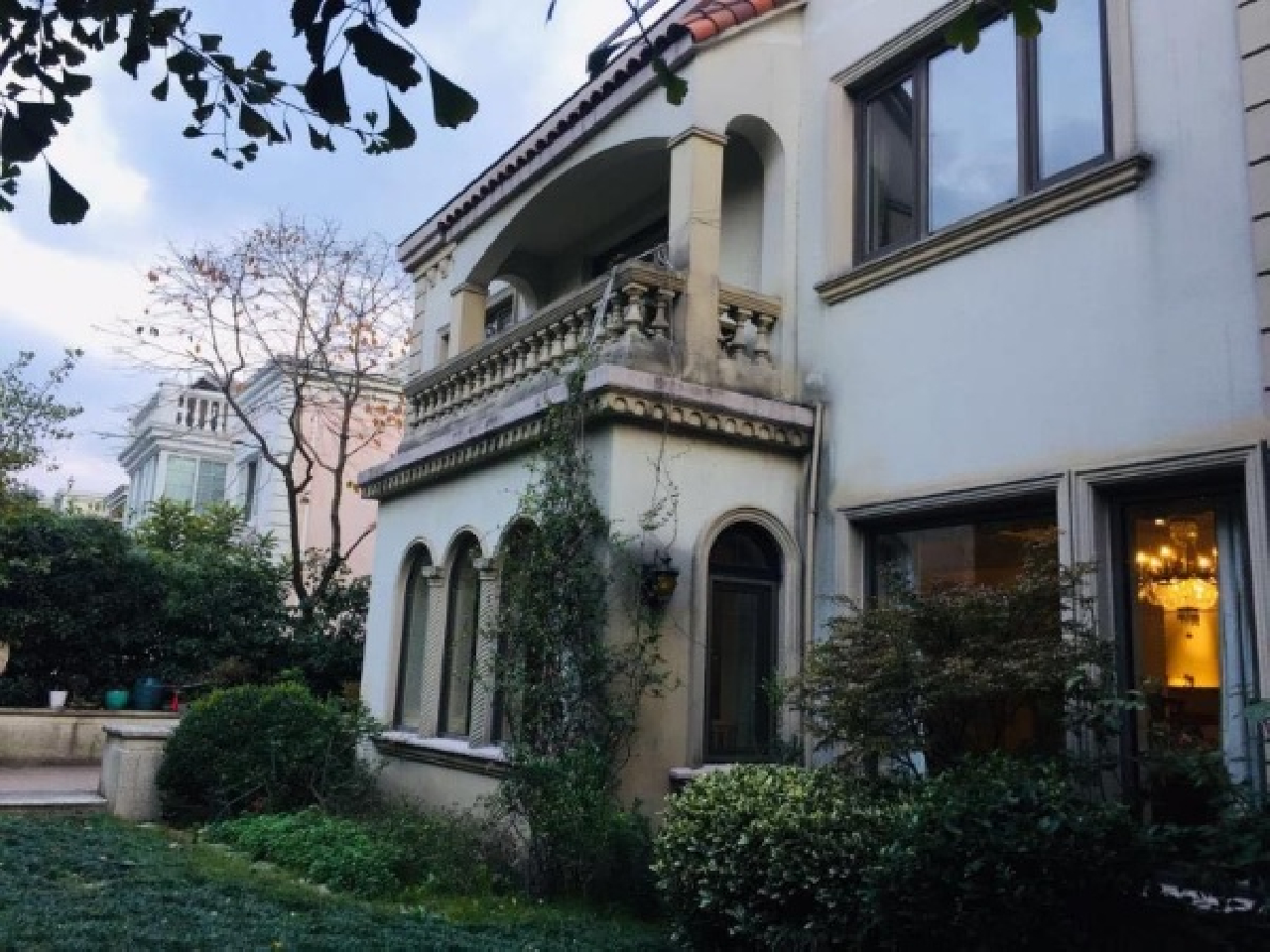 Elite Garden - Image 11