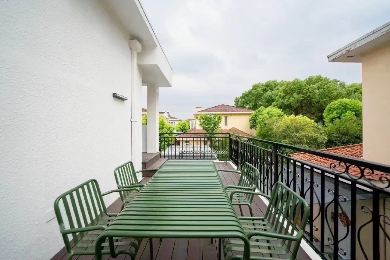 Jiu Shi West Suburb Villa - Image 9