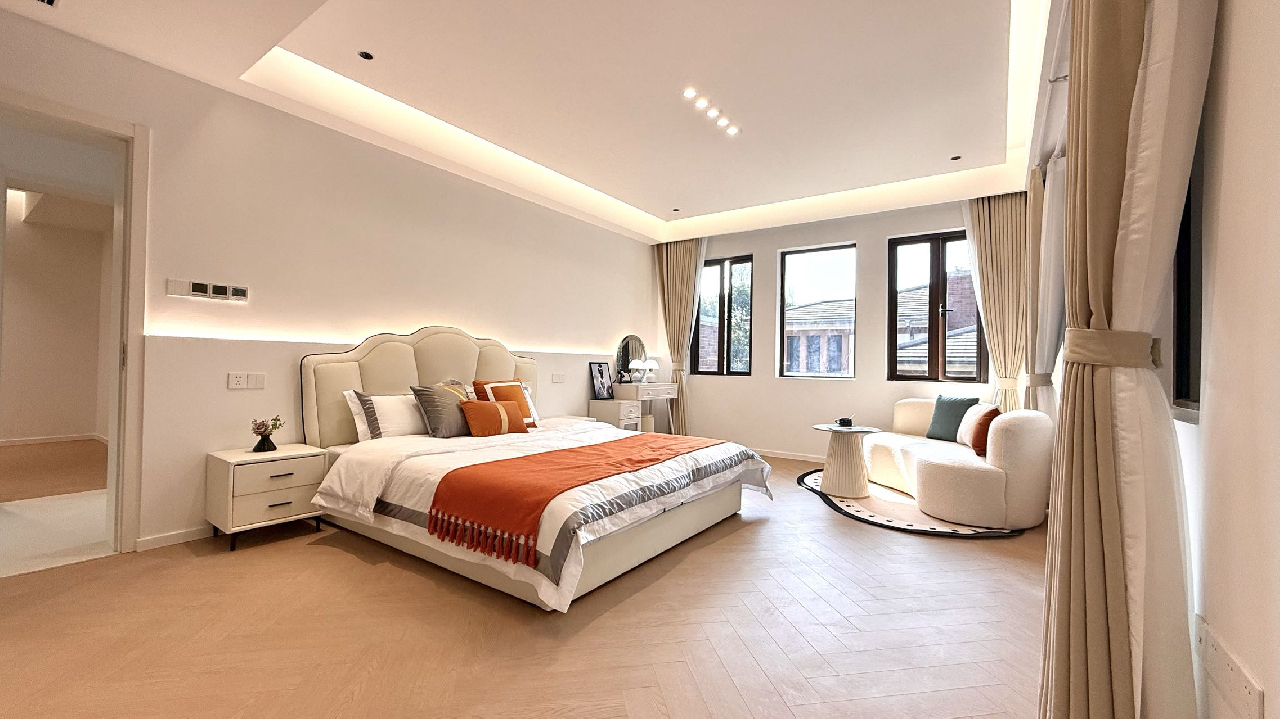 Dream House - Image 7