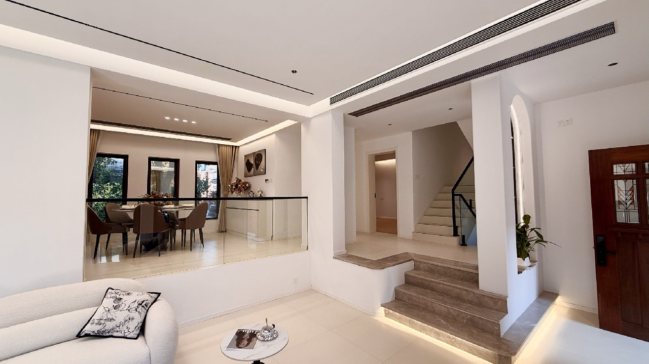 Dream House - Image 2